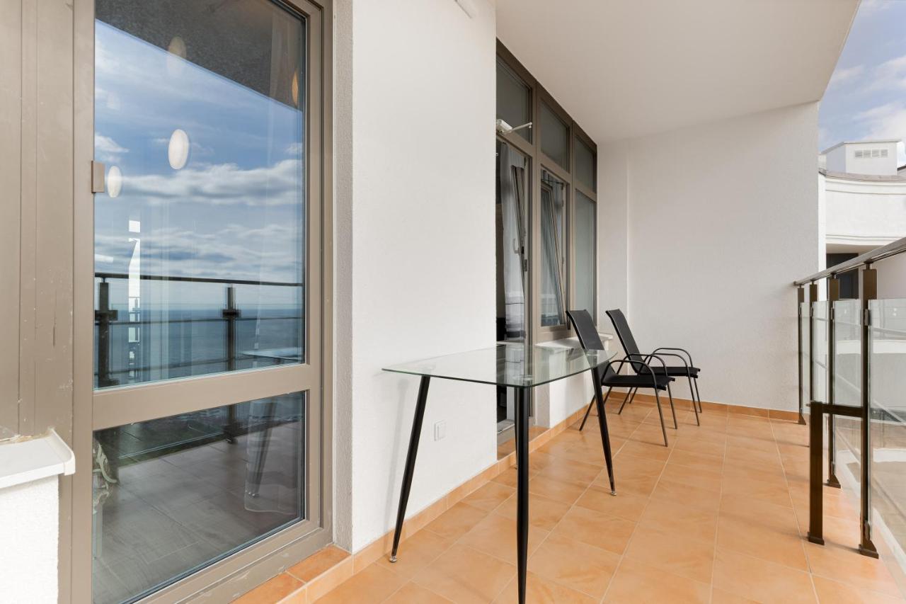 Pearl 44 Apartment With Terrace オデッサ エクステリア 写真